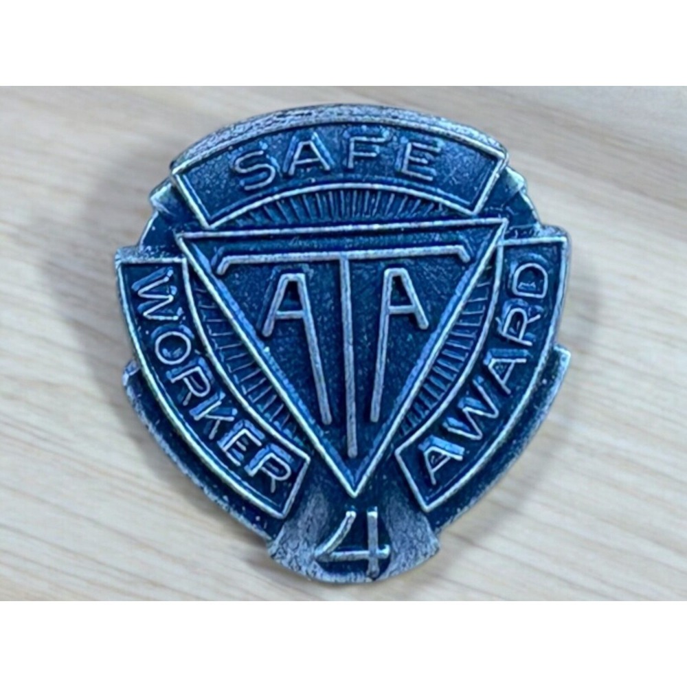 ATA American Trucking Association 4 Years Safe Driving No Accident Award Pin